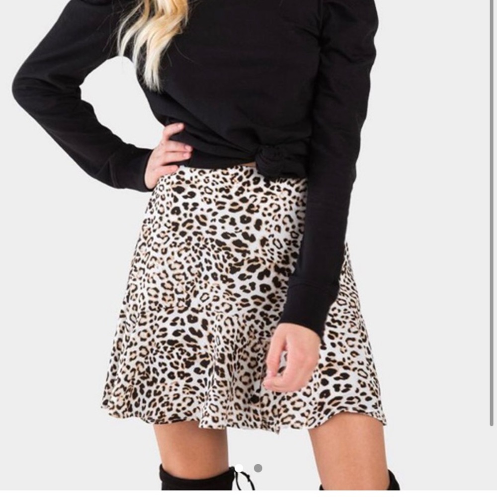 NWOT boutique cheetah/leopard print skirt